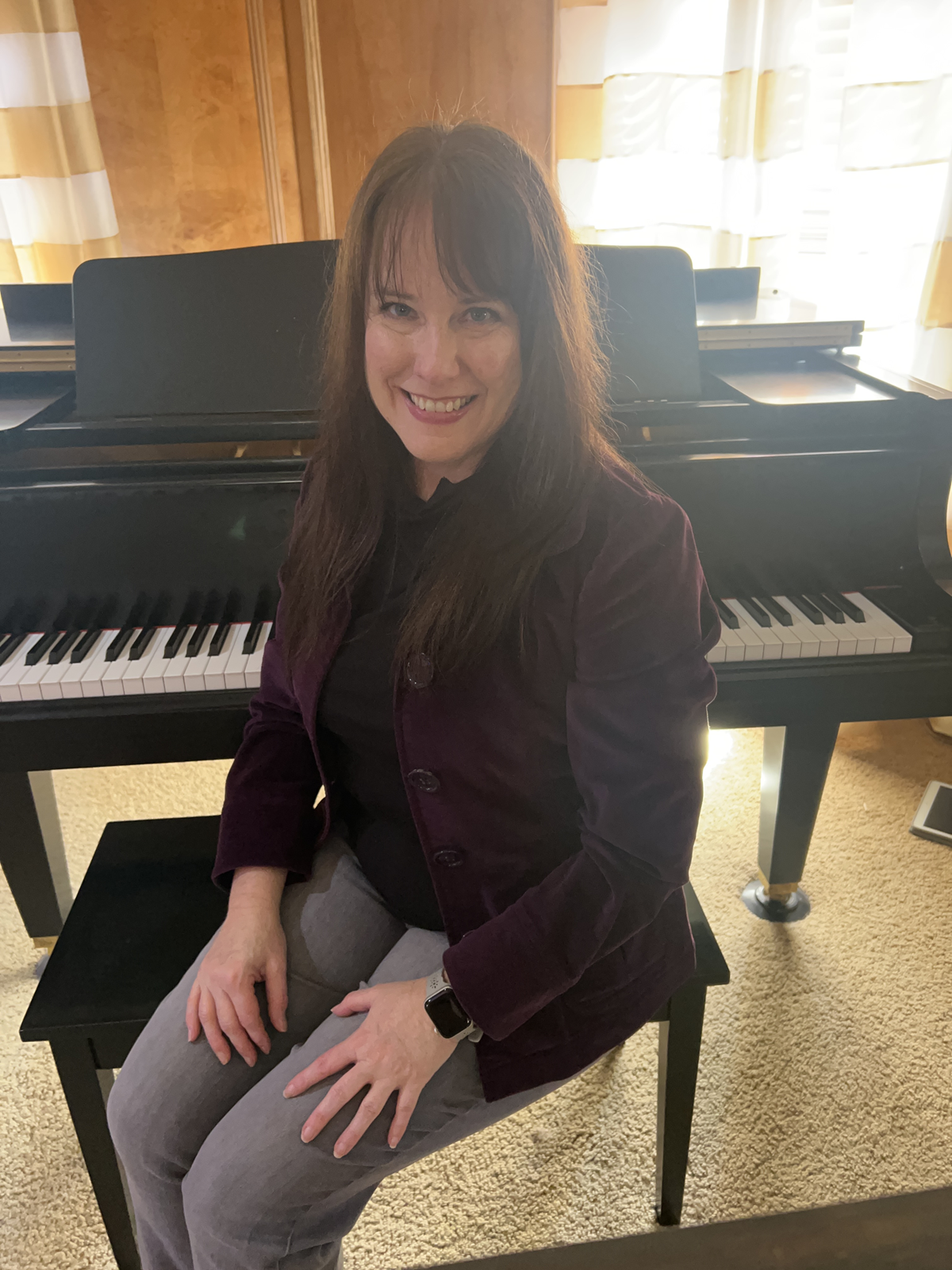 Real studio photo for Paula Henderson Piano